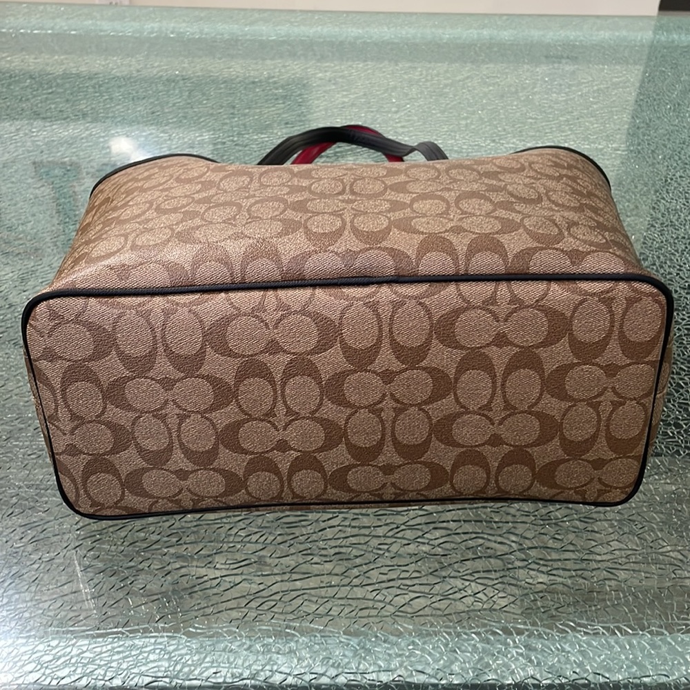 Coach Tote 32706 - Picture 9 of 13